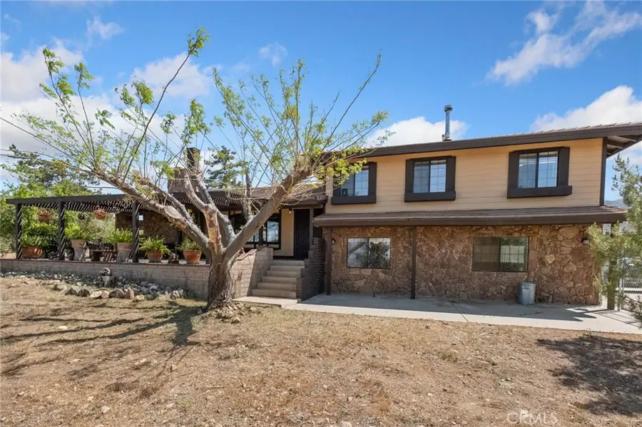 984 Pinon Road, Pinon Hills, CA 92372 - #2