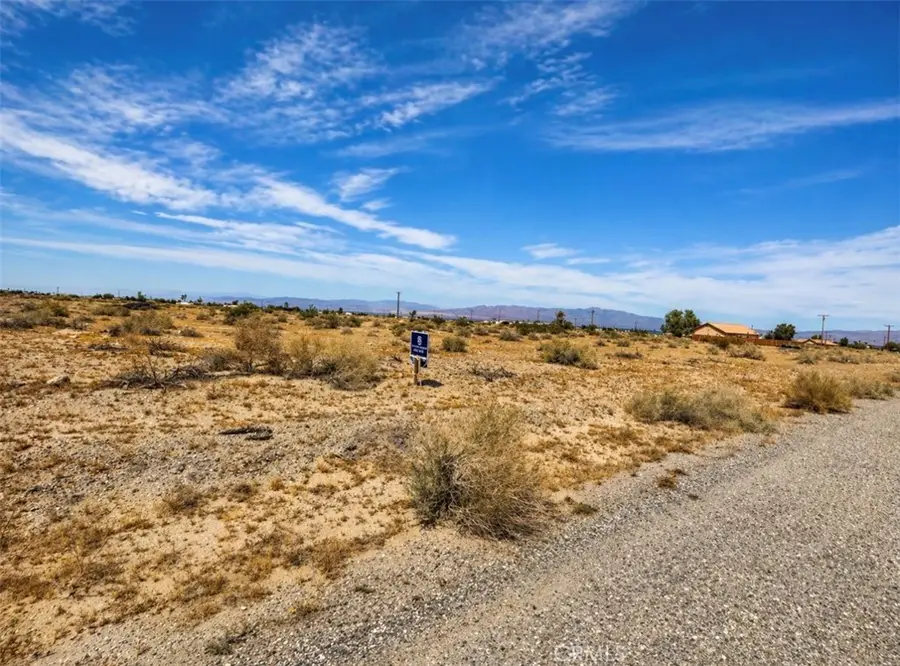 1109 Seaview Avenue, Thermal, CA 92274 - #3