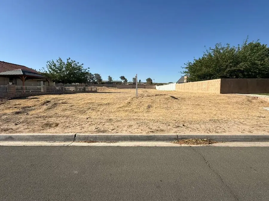 13799 Windward, Helendale, CA 92342 - #2