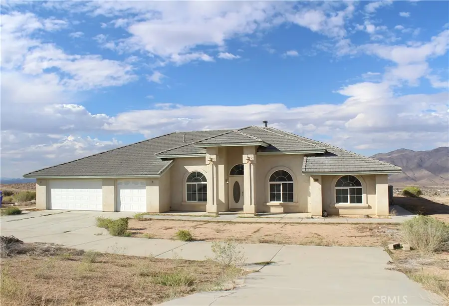 26180 Horizon Street, Apple Valley, CA 92308 - #2