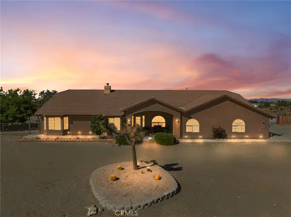11025 El Esteban, Phelan, CA 92371