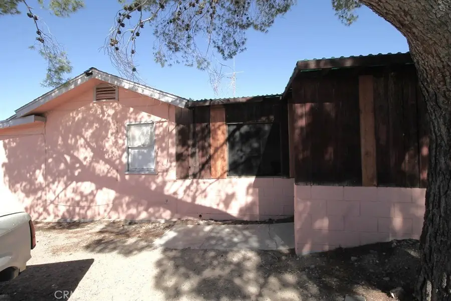 33713 1st Street, Daggett, CA 92327 - #2