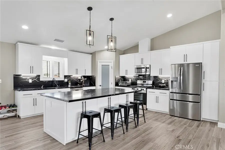12744 Pauhaska, Apple Valley, CA 92308 - #2