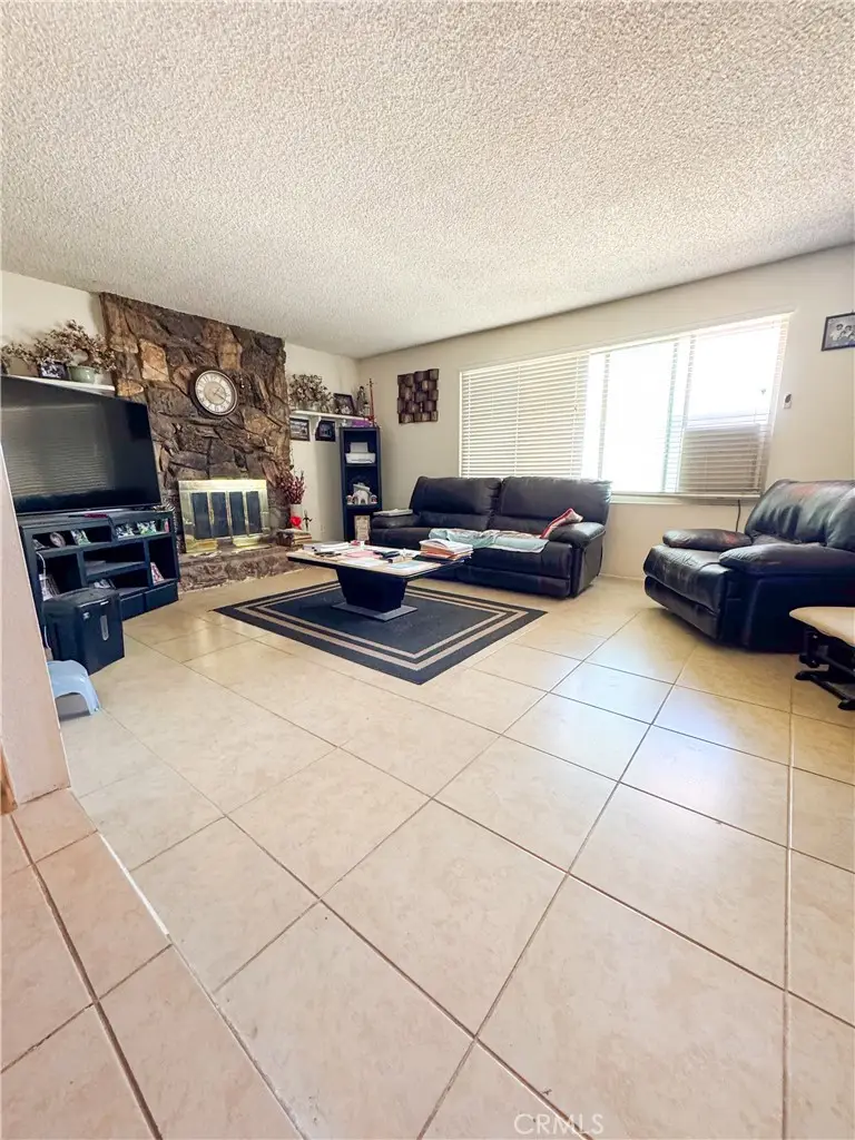2016 Barcelona Circle, Barstow, CA 92311 - #3