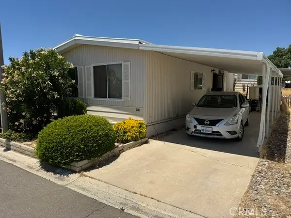 20683 Waalew Road #B201, Apple Valley, CA 92307