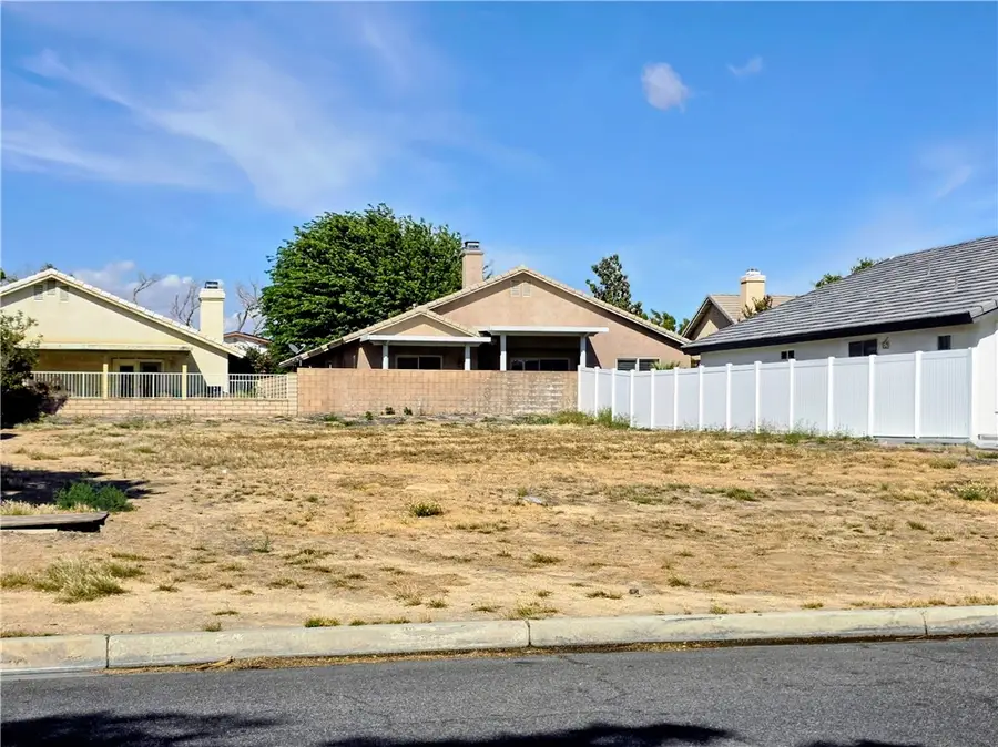 13415 Sea Gull Drive, Victorville, CA 92395 - #3