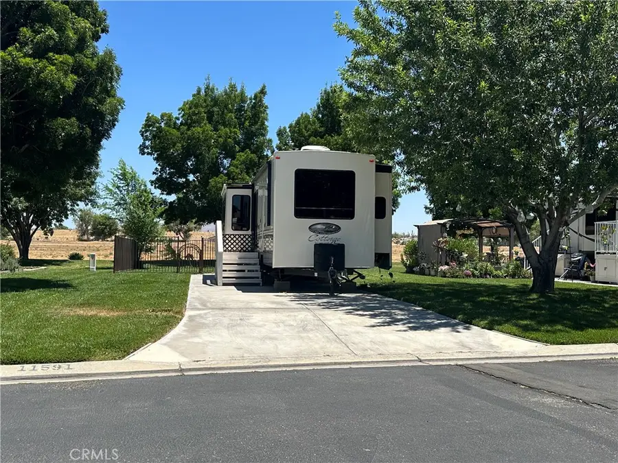 11591 Ridgemark Road, Apple Valley, CA 92308 - #2