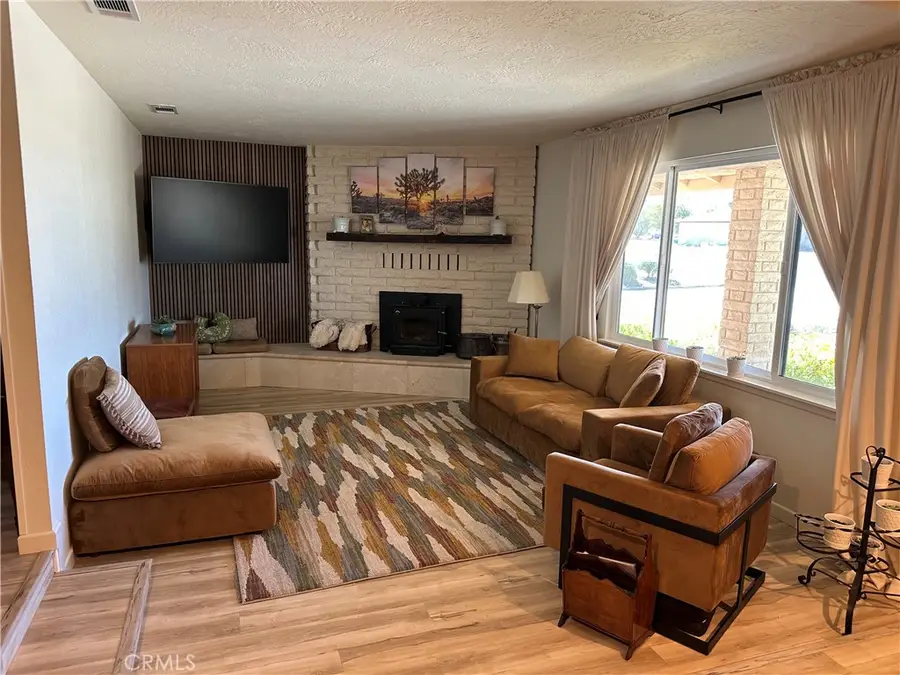 16230 Saint Timothy Road, Apple Valley, CA 92307 - #3