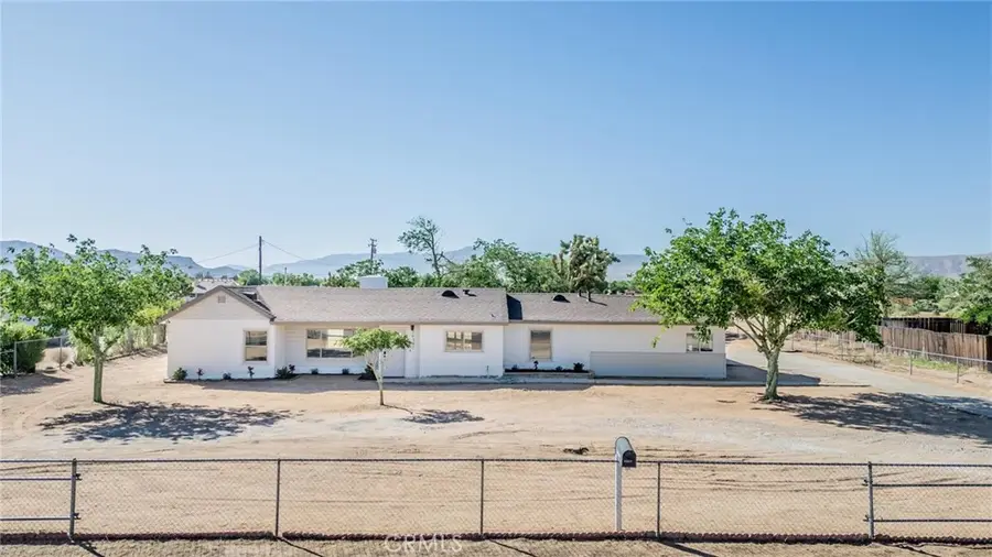 14387 Jicarilla Road, Apple Valley, CA 92307 - #2