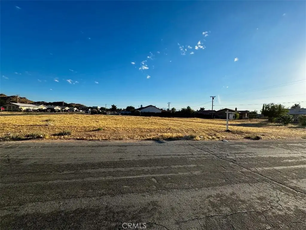 154 60 Broken Bow Road, Apple Valley, CA 92307 - #1