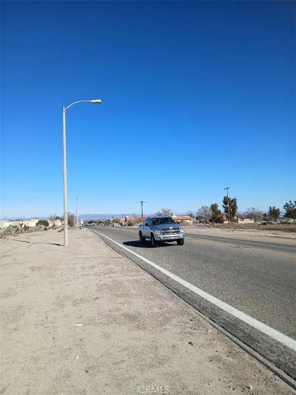 957 El Mirage Road, Adelanto, CA 92301