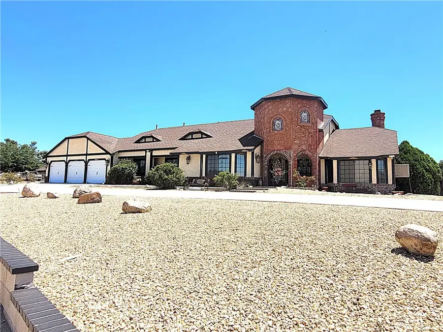 13889 Olathe, Apple Valley, CA 92307 - #2