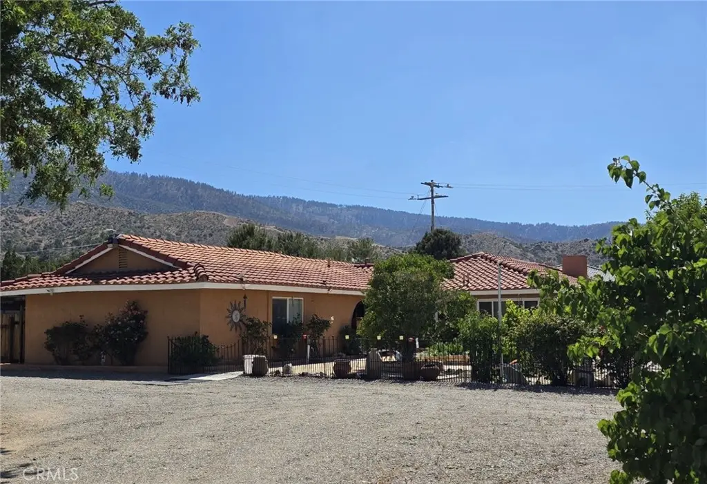 9072 Green Road, Pinon Hills, CA 92372 - #1