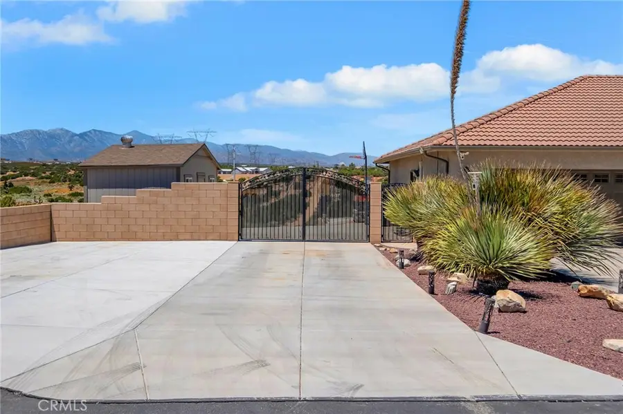 6910 Oak Vista Lane, Oak Hills, CA 92344 - #3