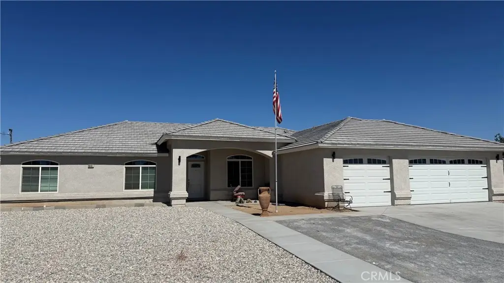 9040 10th Avenue, Hesperia, CA 92345 - #1