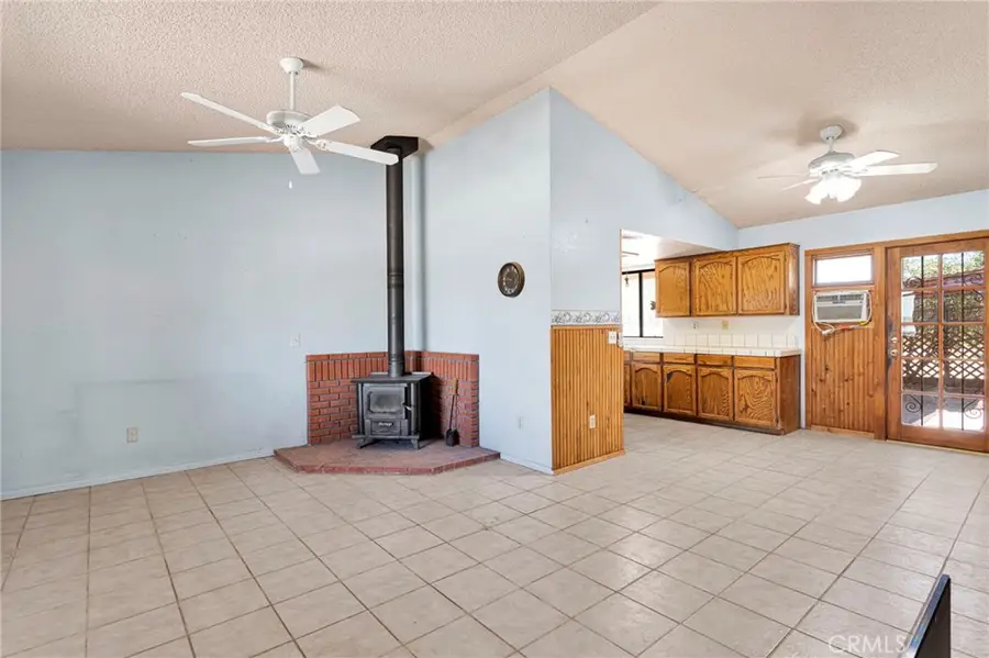 15747 Lindero Street, Victorville, CA 92395 - #3