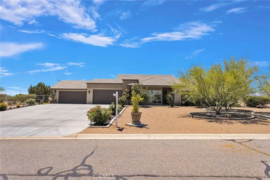9879 Silver Palm Drive, Oak Hills, CA 92344 - #3