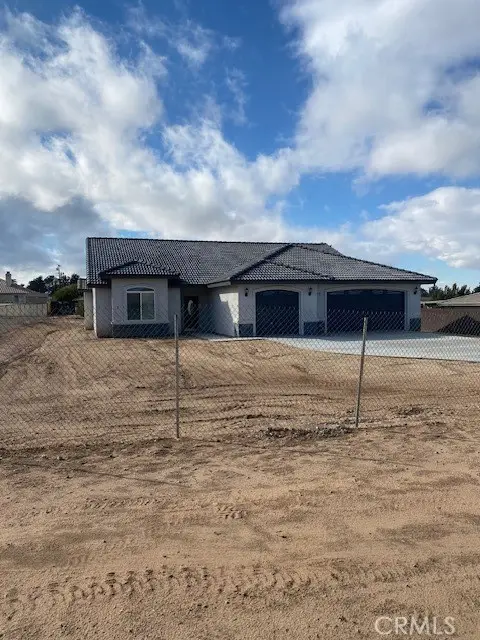 7636 Oxford, Hesperia, CA 92345