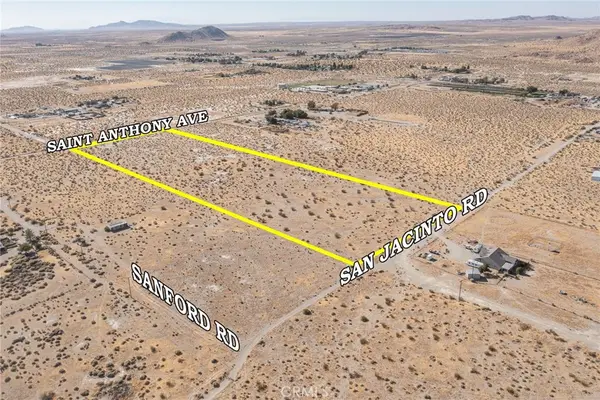 4572416 St Anthony Avenue, El Mirage, CA 92301