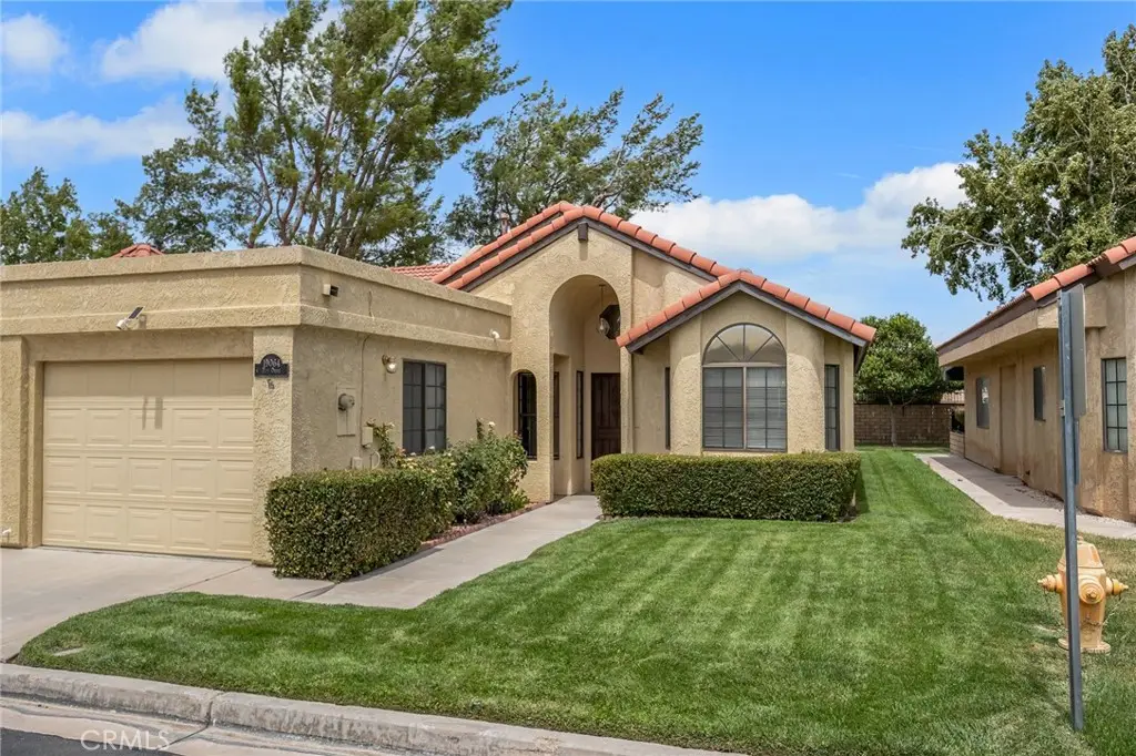 19064 Elm Drive, Apple Valley, CA 92308 - #1