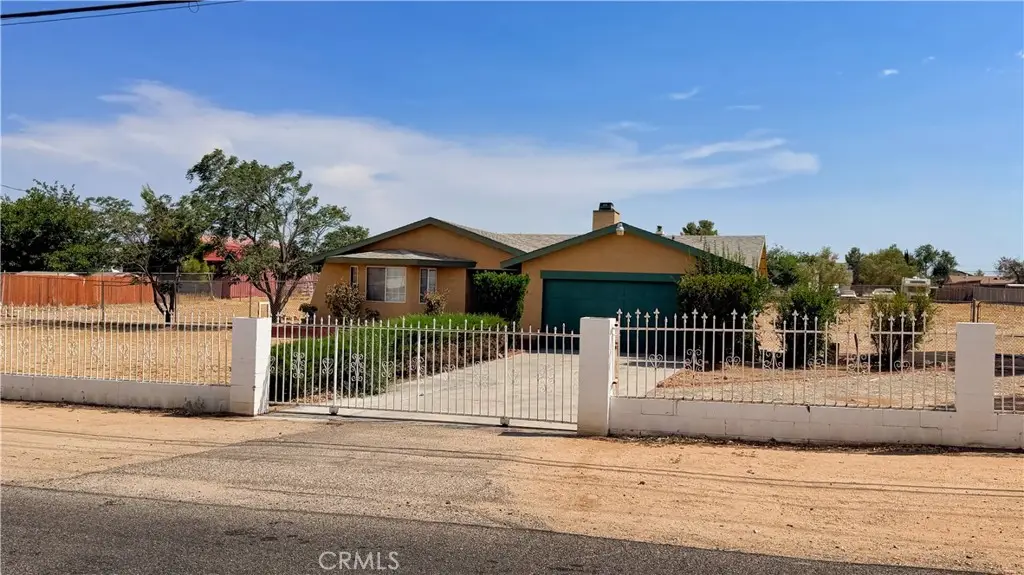 16581 Manzanita, Hesperia, CA 92345 - #1