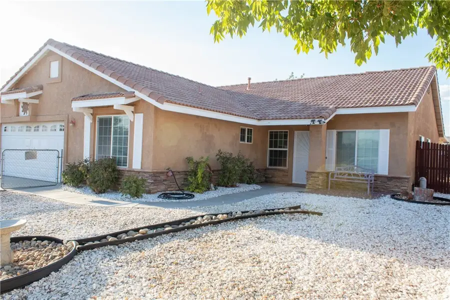 16034 Holly Brook Ln, Victorville, CA 92395 - #2