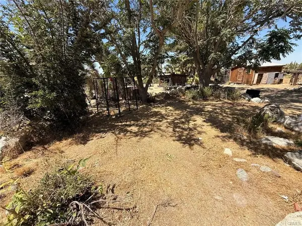 10623 1&2 Desert View, Pinon Hills, CA 92372