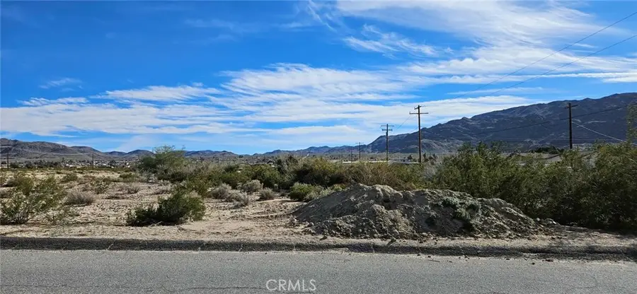 800 Utah Trl., Twentynine Palms, CA 92277 - #2