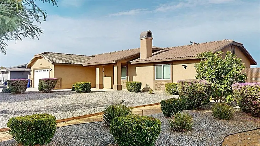10882 Malgosa, Apple Valley, CA 92308 - #2