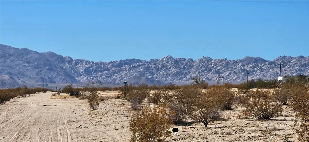 800 Breezy Lane, Twentynine Palms Yucca Valley, CA 92277 - #1