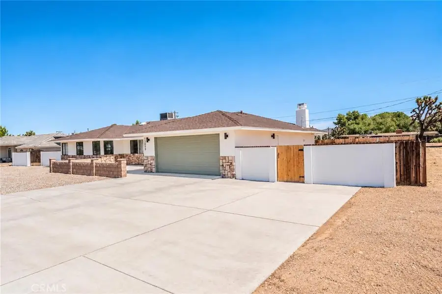 13009 Casco Road, Apple Valley, CA 92308 - #3