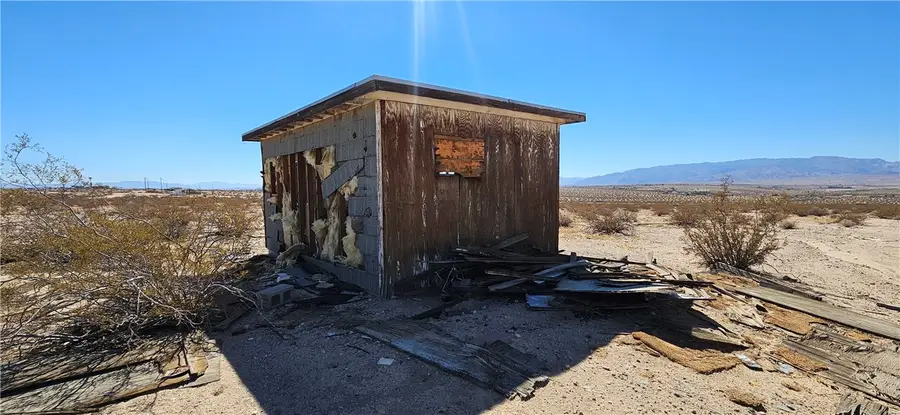 800 Pioneer Trail, Twentynine Palms Yucca Valley, CA 92277 - #2