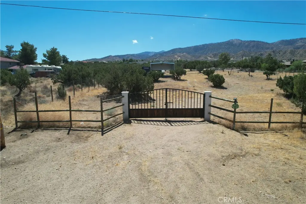 985 Cholla Road, Pinon Hills, CA 92372 - #1