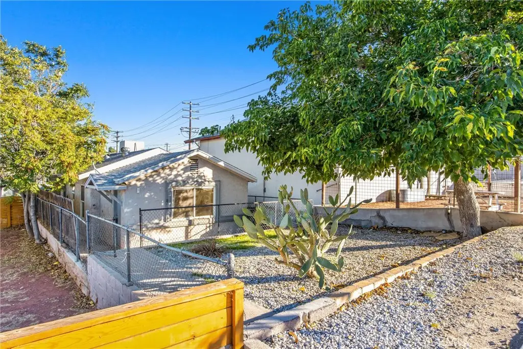 15557 5th Street, Victorville, CA 92395 - #1