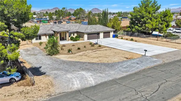 13922 Jicarilla Road, Apple Valley, CA 92307