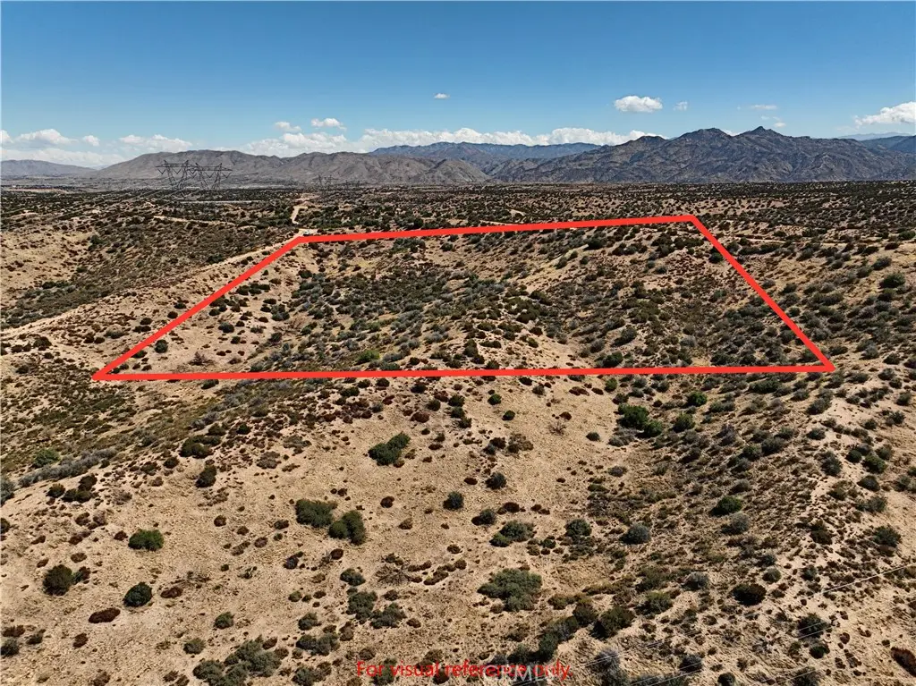 740 Summit Valley (near) Road, Hesperia, CA 92345 - #1