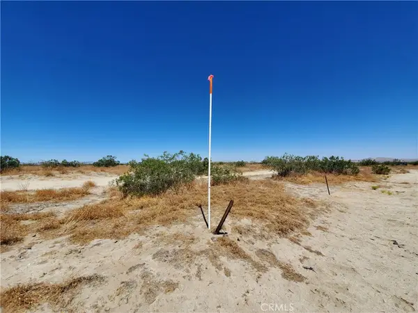 4 AC 200th Street E, Llano, CA 93544
