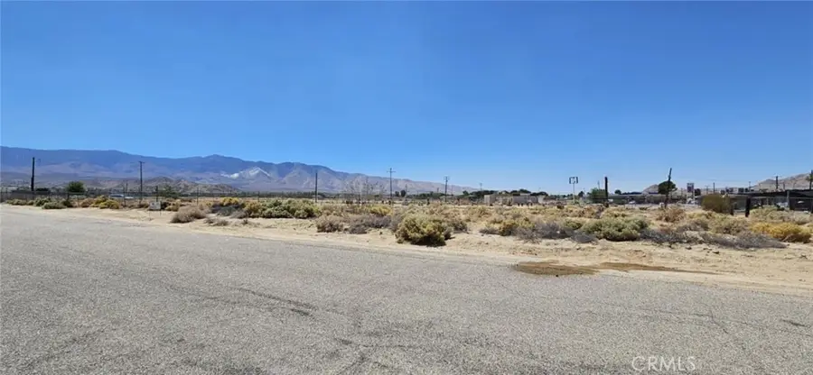 800 Oracle Rd., Lucerne Valley, CA 92356 - #3