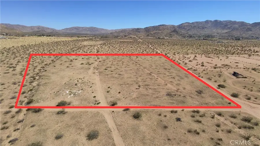 24350 Zuni Road, Apple Valley, CA 92307 - #3