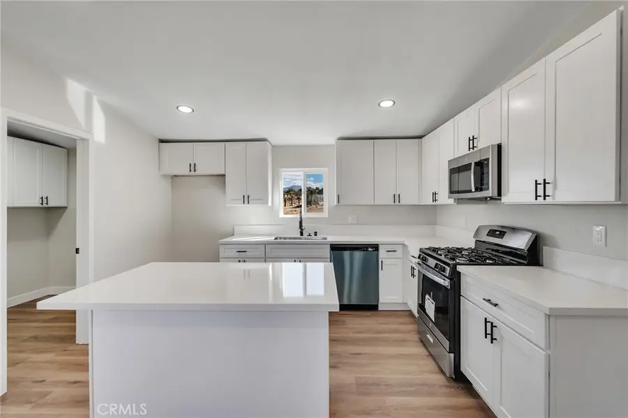 1563 Mono Road, Pinon Hills, CA 92372 - #2