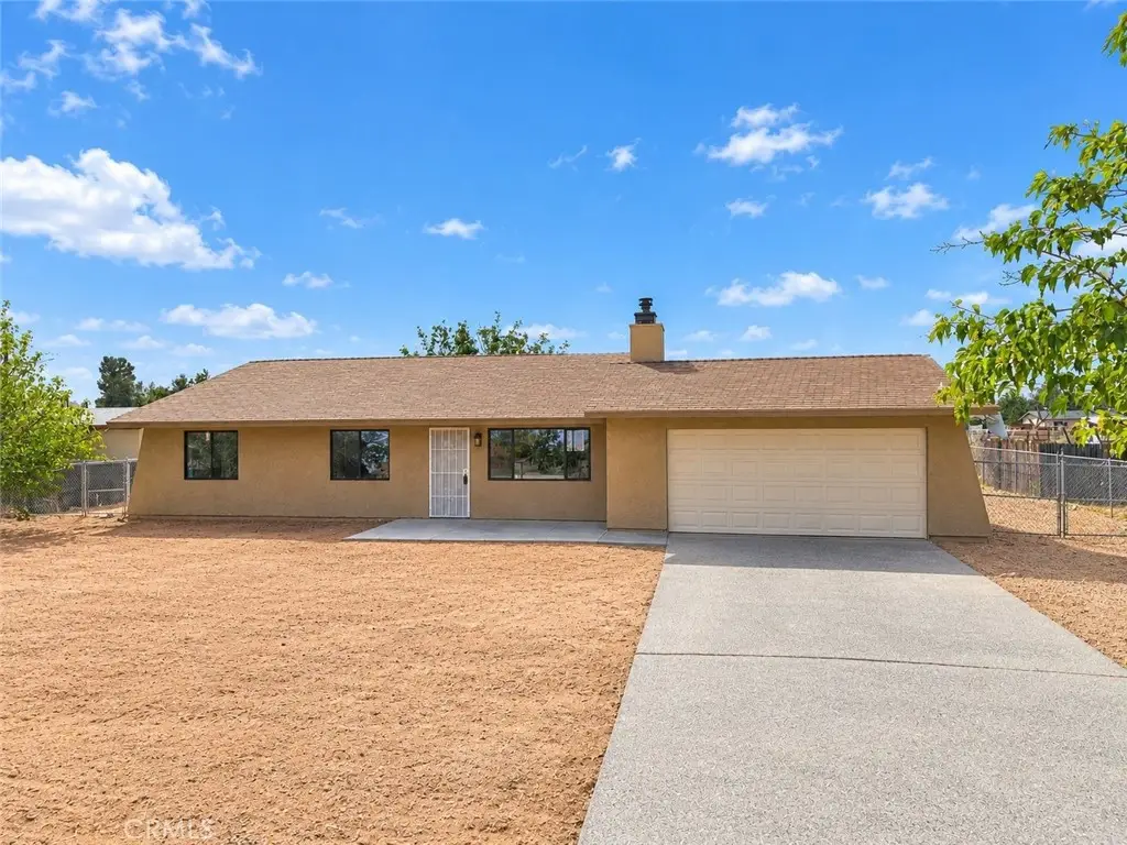 21903 Esaws, Apple Valley, CA 92307 - #1