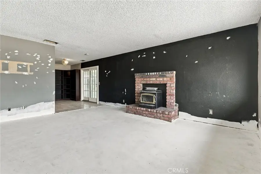 21903 Esaws, Apple Valley, CA 92307 - #3