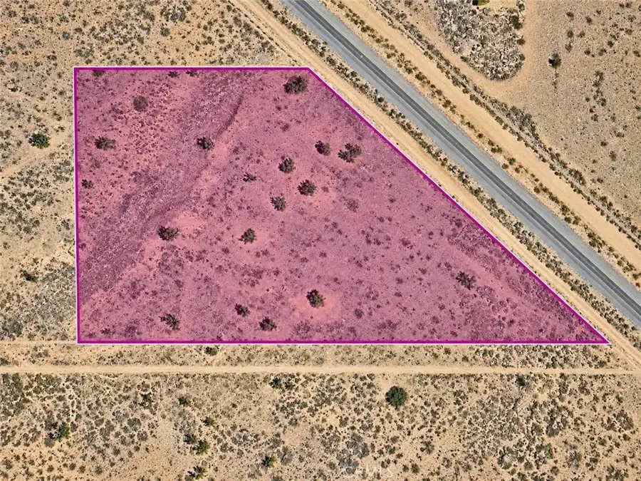 2 Acacia, Phelan, CA 92371 - #3