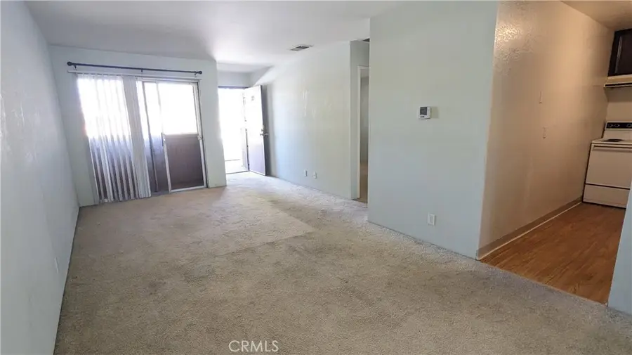470 N Villa Court #205, Palm Springs, CA 92262 - Image #2
