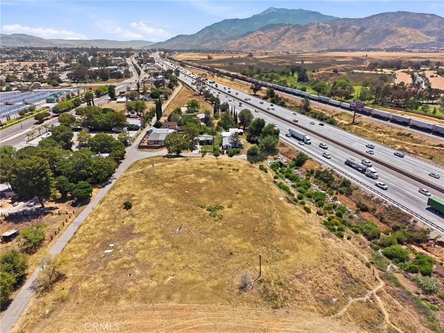 5242 C Street, Banning, CA 92220 - #3