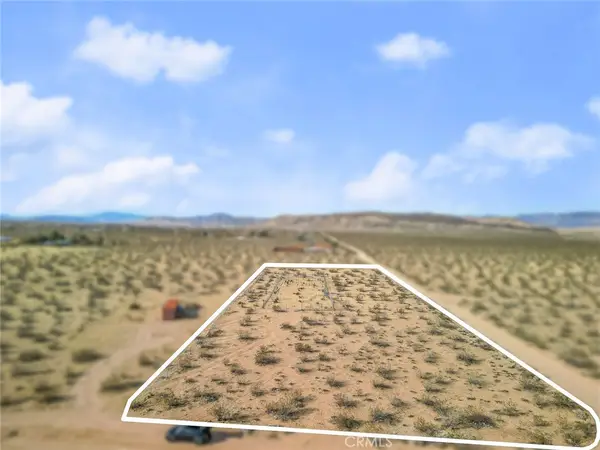 56882 Castillo Road, Landers, CA 92285