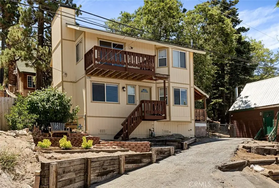 32991 Canyon Drive, Green Valley Lake, CA 92341 - Image #2