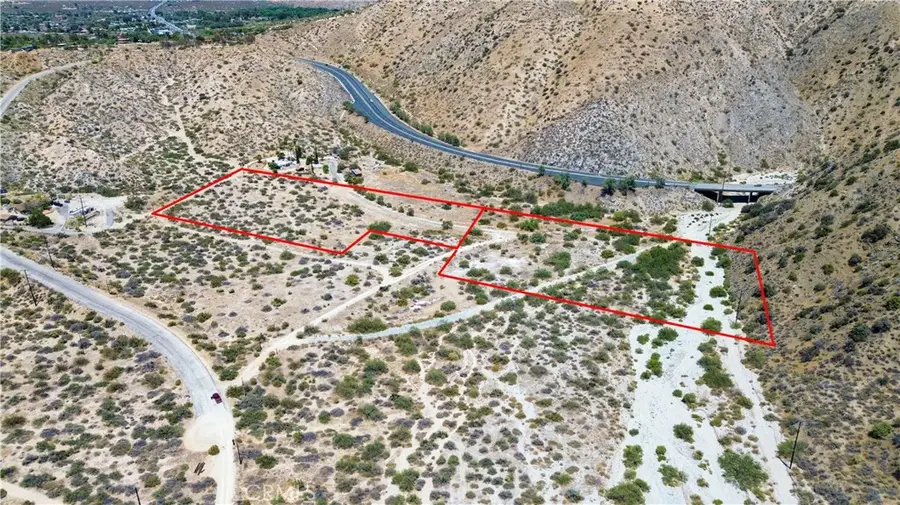 1 Canyon House Road, Morongo Valley, CA 92553 - #3