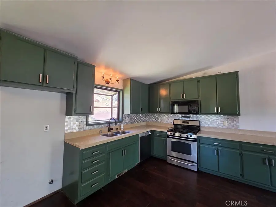 31510 Valley Ridge Drive, Running Springs, CA 92382 - Image #3