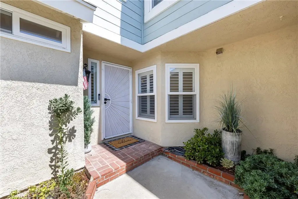 25271 Baja Mar, Lake Forest, CA 92630 - Image #1